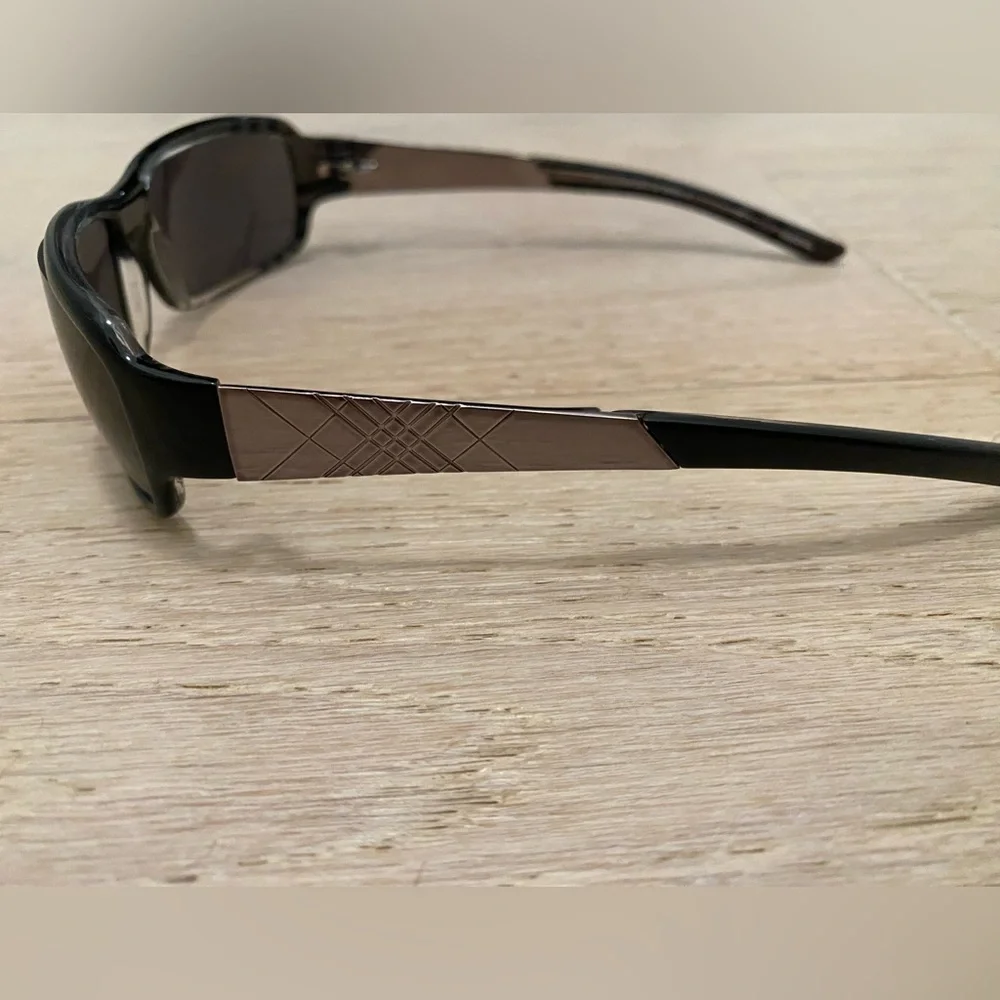 Burberry Black Wrap Sunglasses with Check Inside and on Arms 8436/S 58/14 Size - Picture 4 of 16